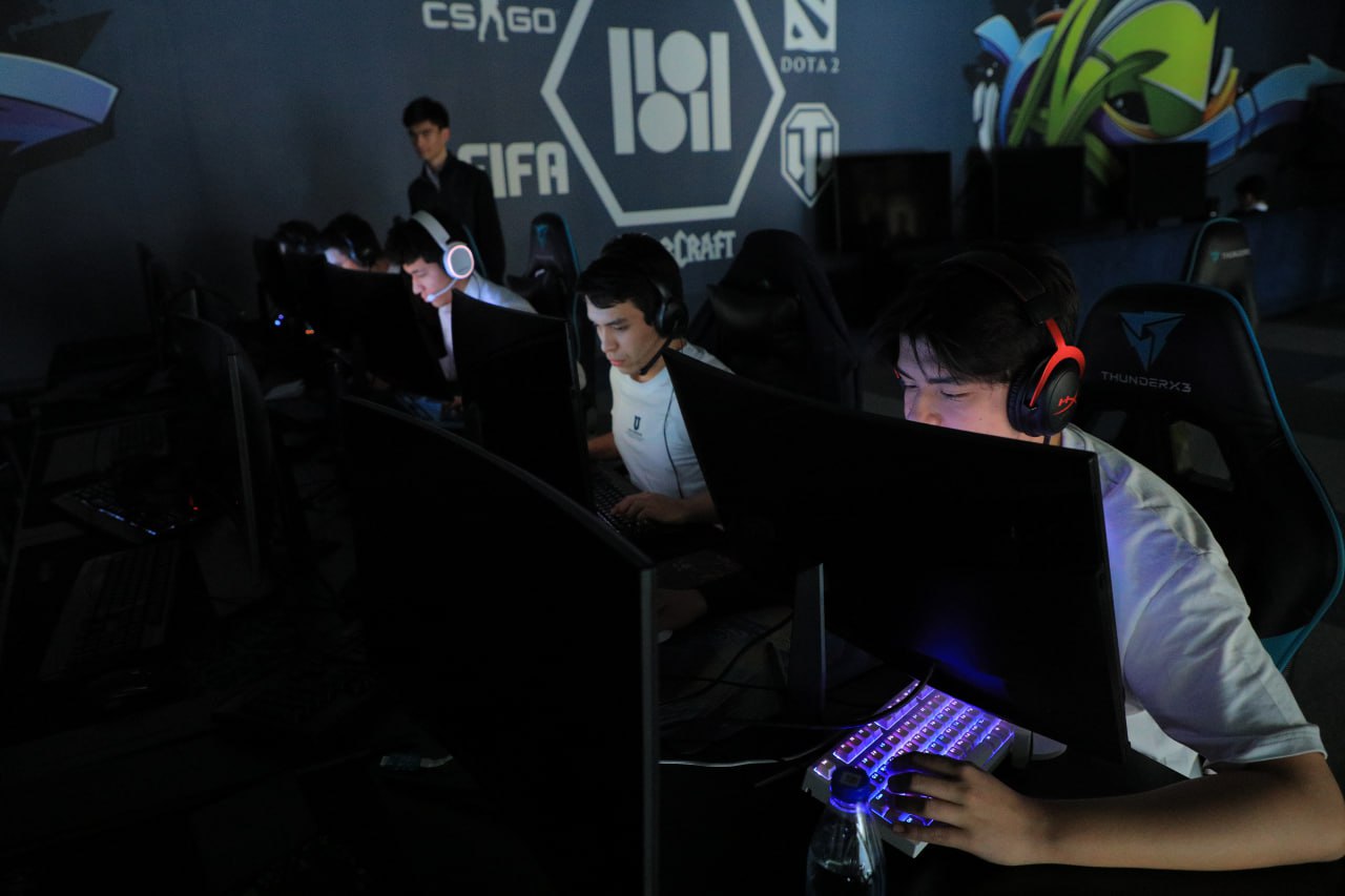 Counter-Strike 2 Turniri